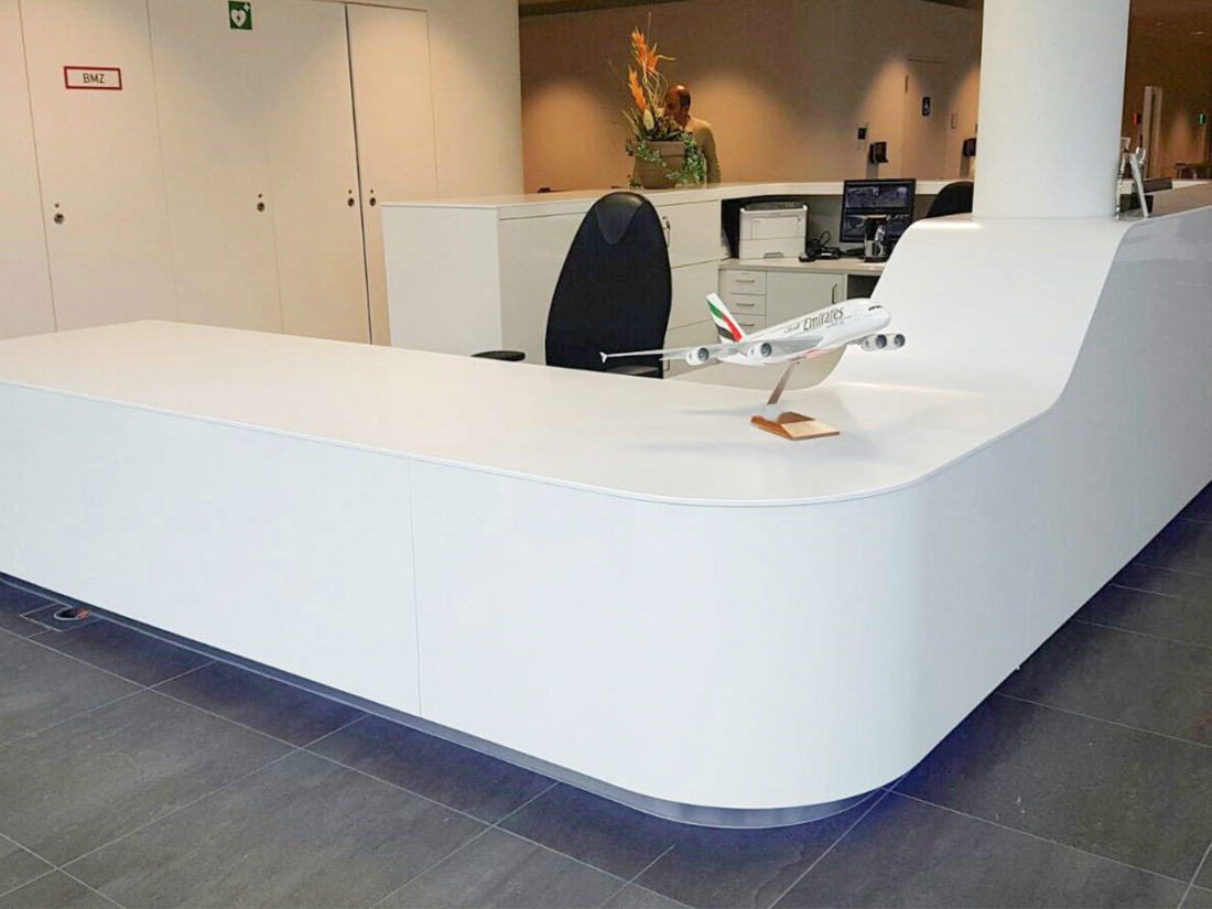 Verformte Corianabdeckung